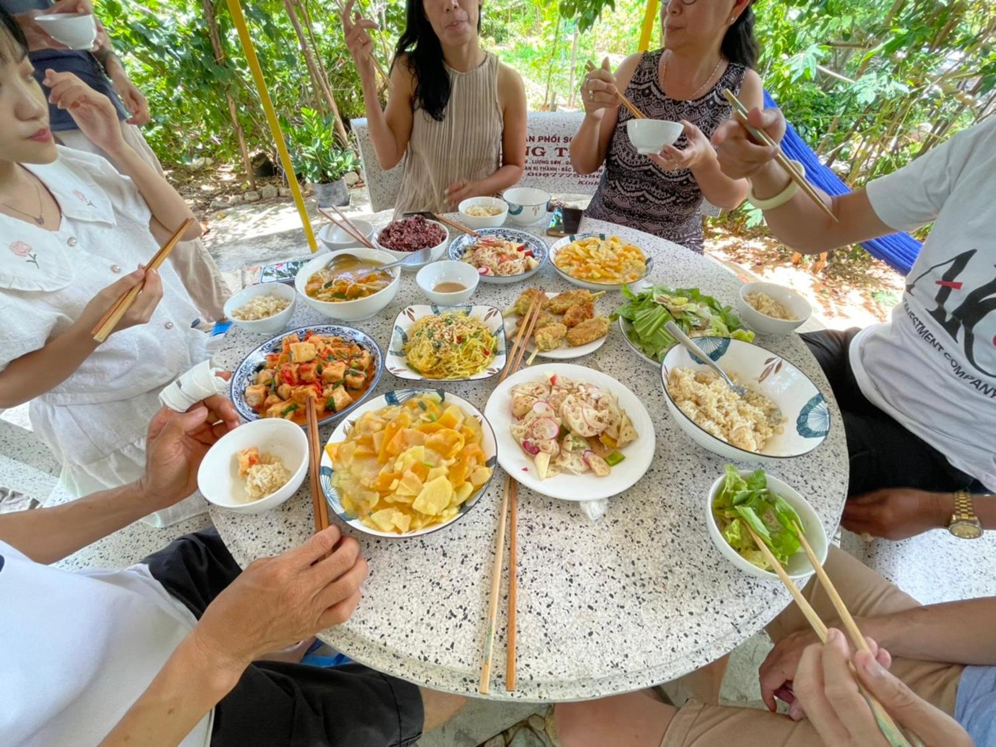 Duc Luu Quang Hotel Binh Thuan Tuy Phong Buitenkant foto
